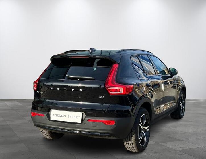 Volvo XC40 4