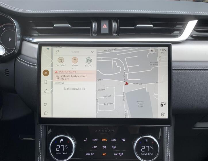 Jaguar F-Pace 22