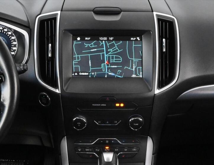 Ford S-MAX 11