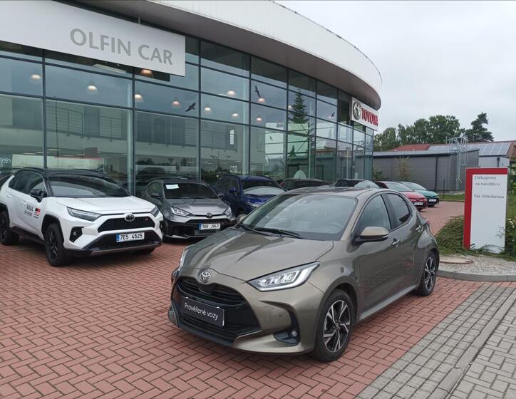 Toyota Yaris 1