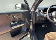 Mercedes-Benz GLB 13