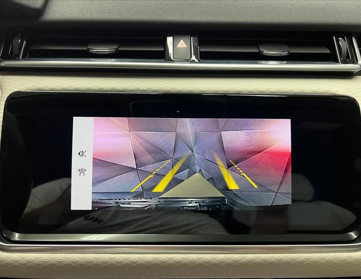 Land Rover Range Rover Velar 15