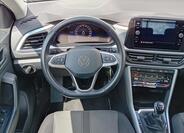 Volkswagen T-Roc 6