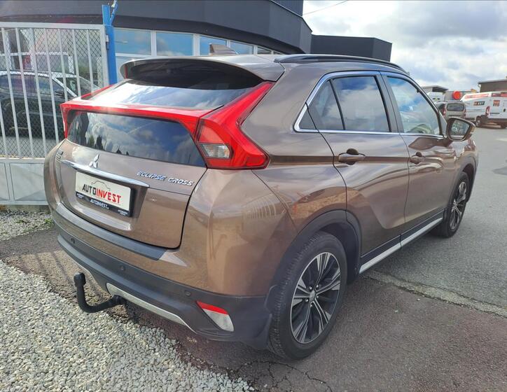 Mitsubishi Eclipse Cross 4