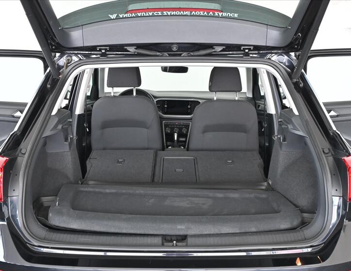 Volkswagen T-Roc 7