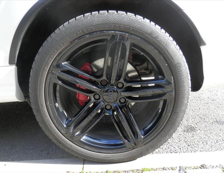 Audi Q7 32