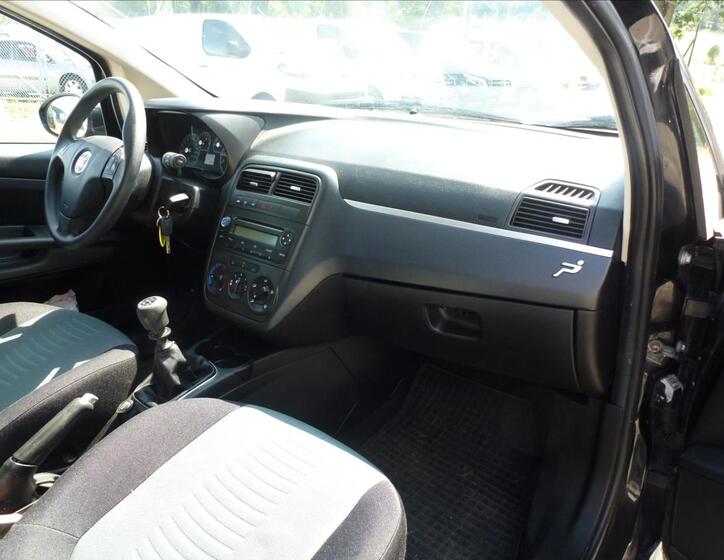 Fiat Grande Punto 22