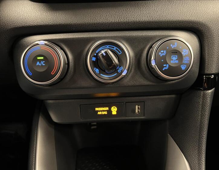 Toyota Yaris 12