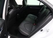 Toyota Camry 8