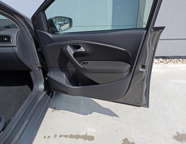 Volkswagen Polo 25