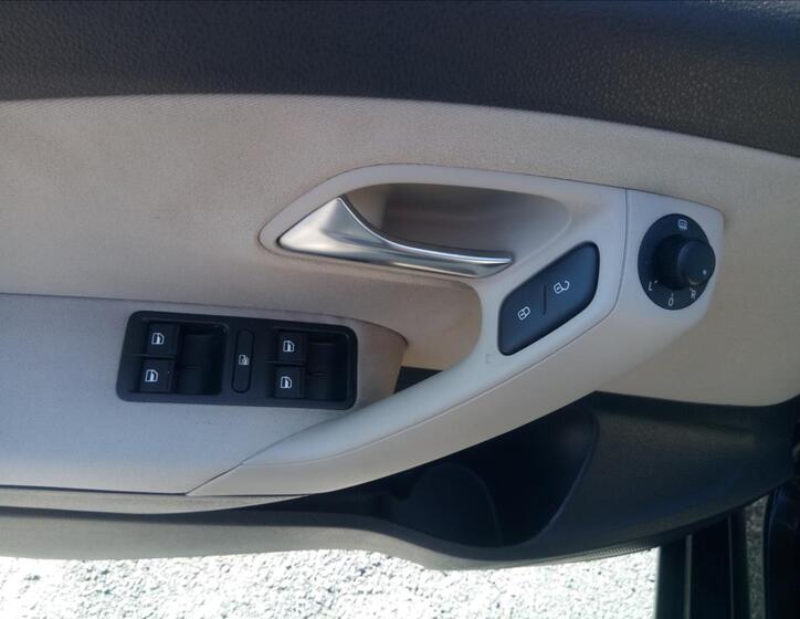 Volkswagen Polo 11