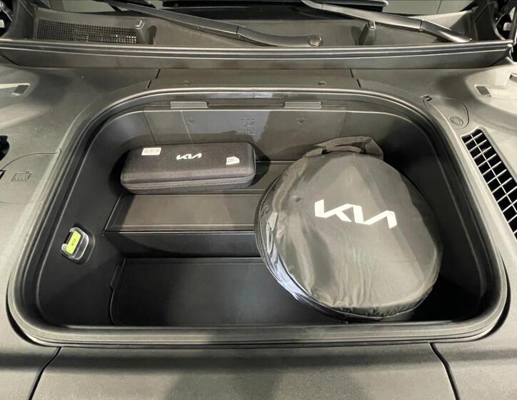 KIA EV9 28