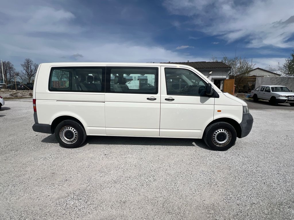 Volkswagen Caravelle