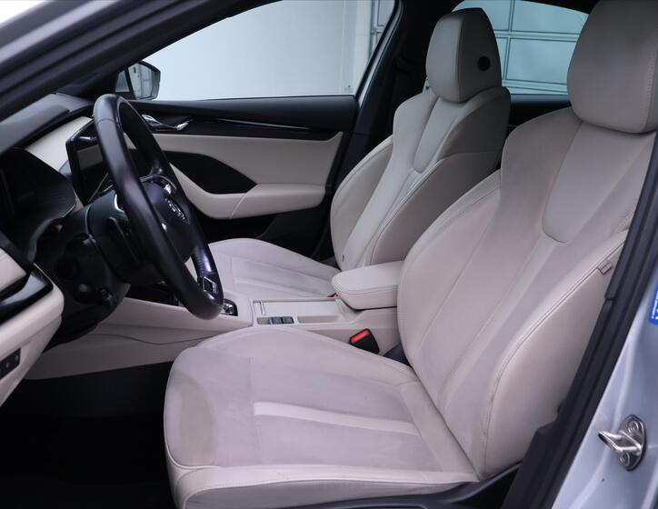 Škoda Octavia 10