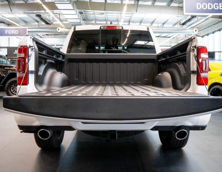 Dodge RAM 5