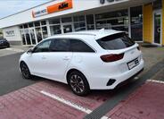 KIA Ceed 11