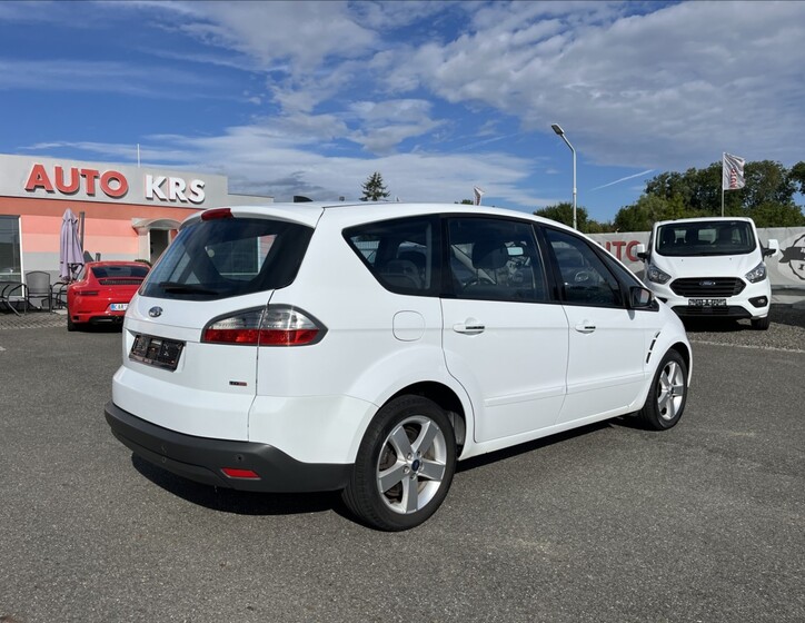 Ford S-MAX 5