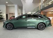 KIA ProCeed 8