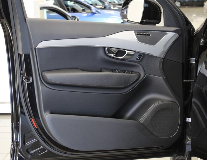 Volvo XC90 15