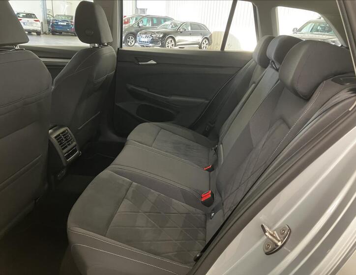 Volkswagen Golf 18
