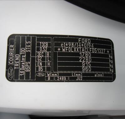Ford Tourneo Courier 39