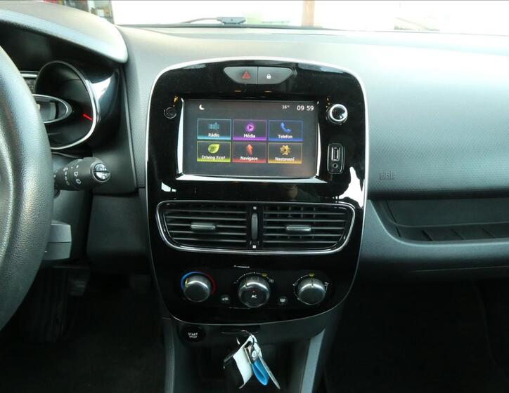 Renault Clio 24