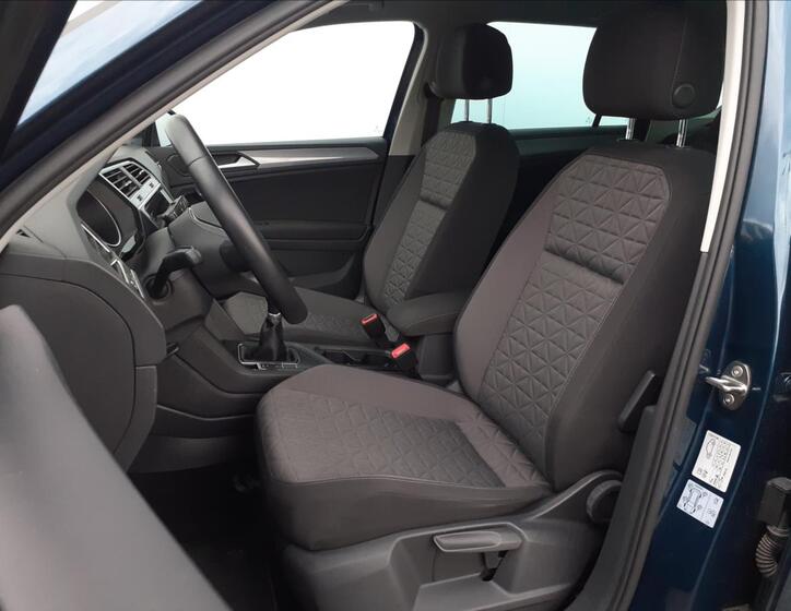 Volkswagen Tiguan 6