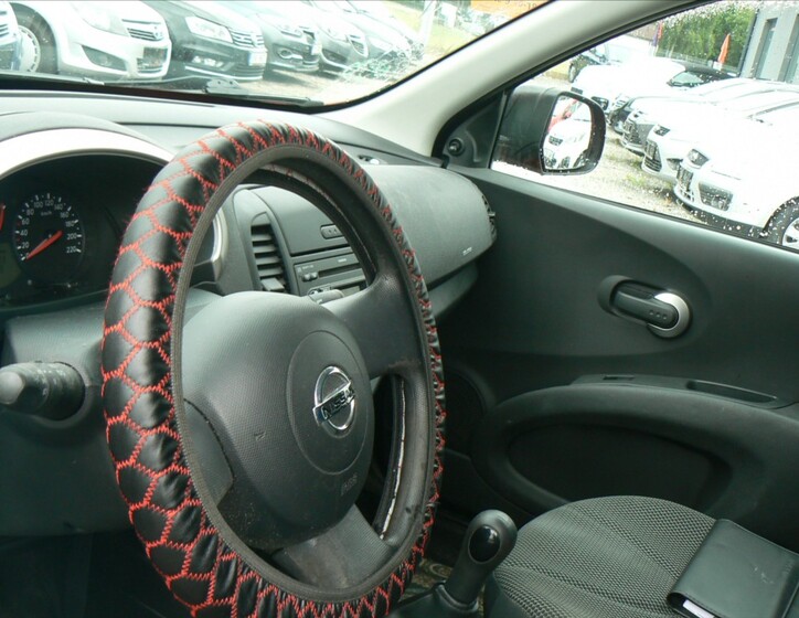 Nissan Micra 10