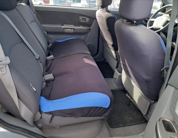 KIA Carens 13