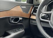 Volvo XC90 13