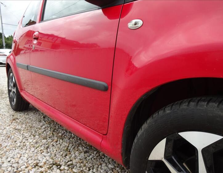 Peugeot 107 10