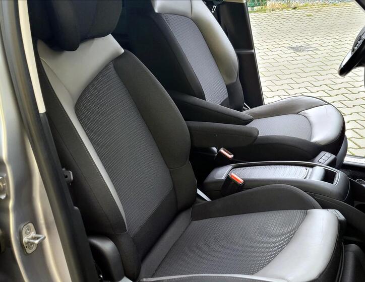 Citroën Grand C4 Picasso 24