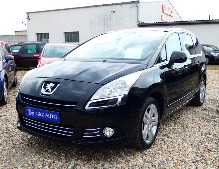 Peugeot 5008 1