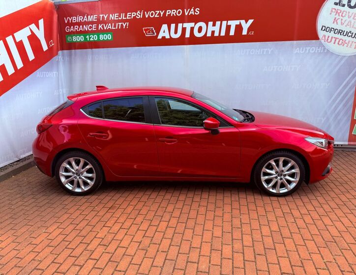 Mazda 3 5