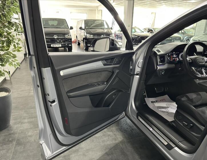 Audi SQ5 6
