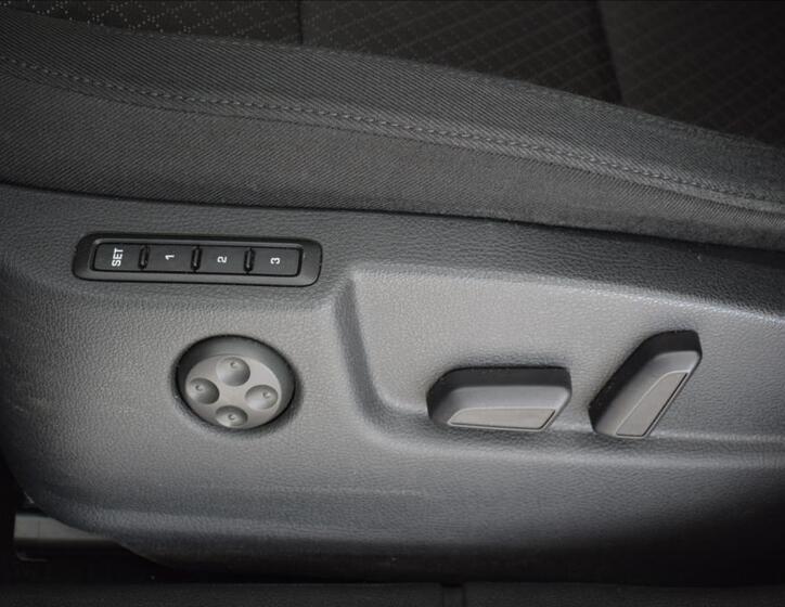 Škoda Superb 28
