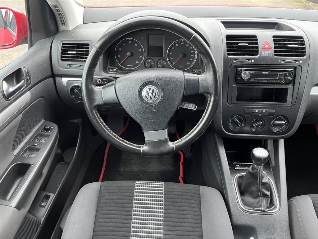 Volkswagen Golf 13