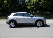 Audi Q3 10