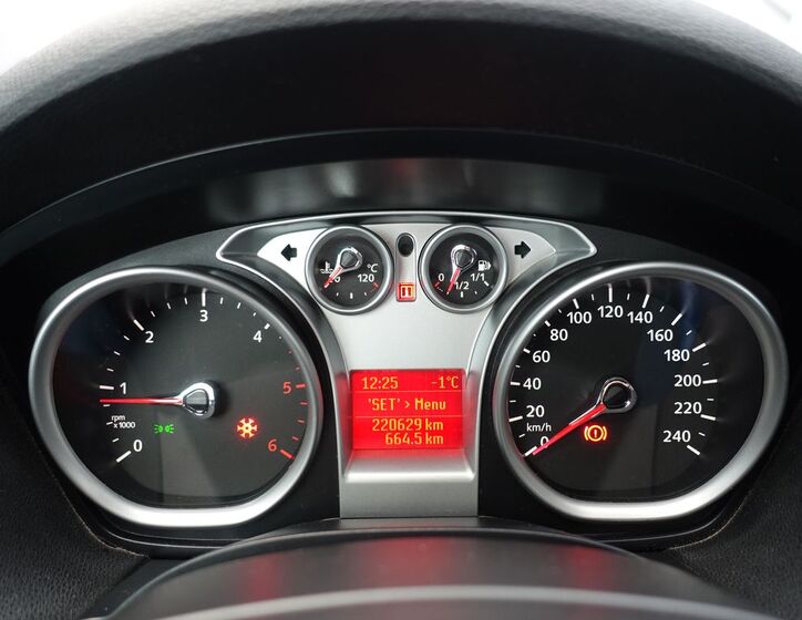 Ford Kuga 9