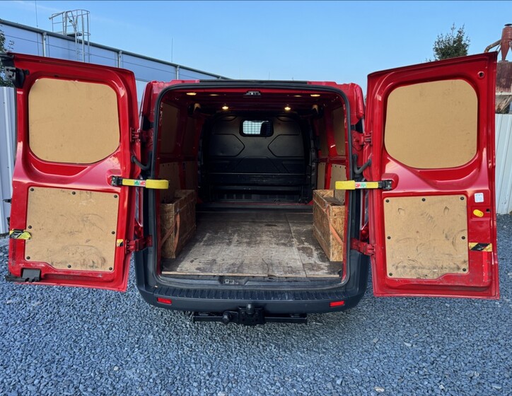 Ford Transit Custom 13