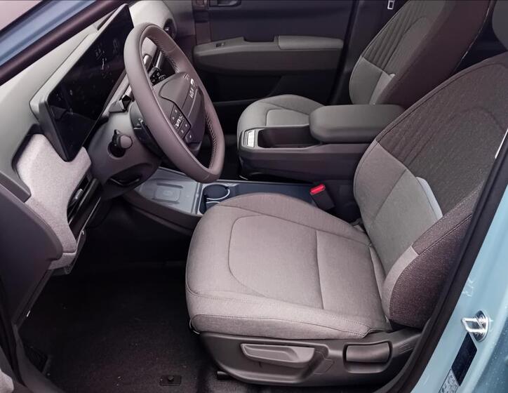 KIA EV3 9
