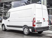 Nissan NV400 10