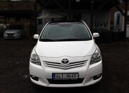 Toyota Verso 2