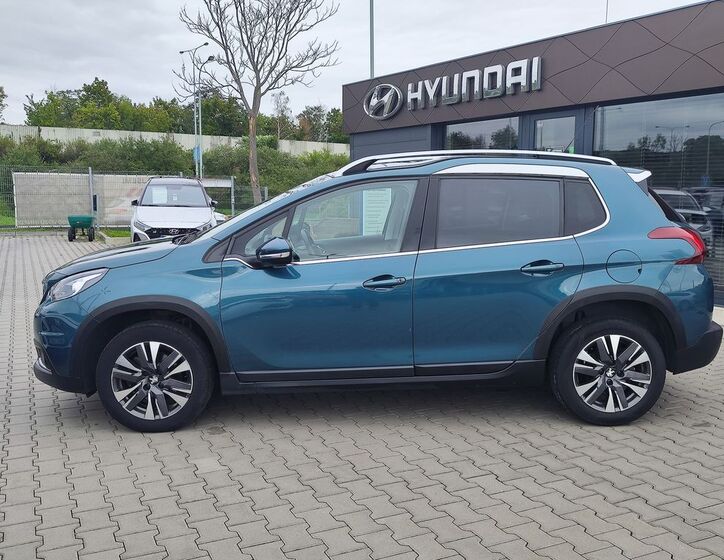 Peugeot 2008 8