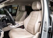 Mercedes-Benz GLE 8