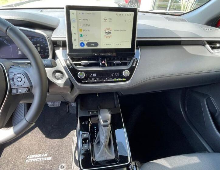 Toyota Corolla Cross 17