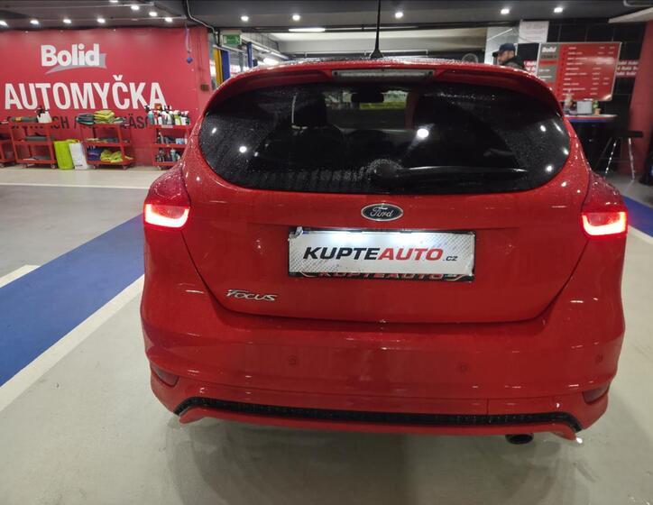 Ford Focus 7