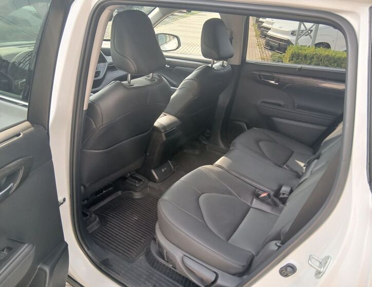 Toyota Highlander 12