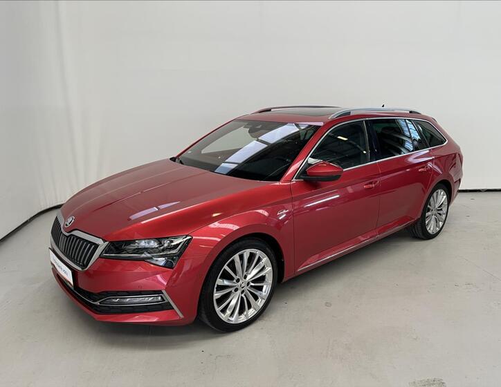 Škoda Superb 1