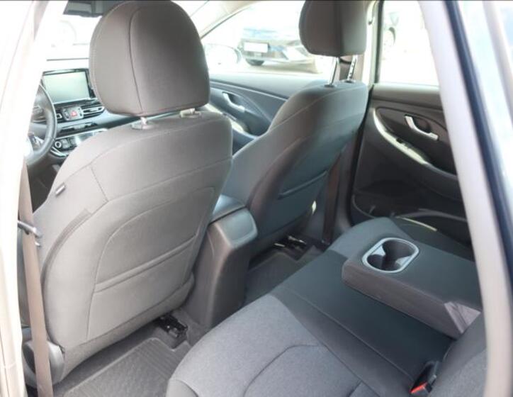 Hyundai i30 12